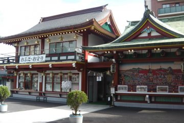 Buildings depicting beautiful murals