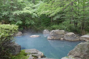 Main outside onsen, that alternates from men to women each day.