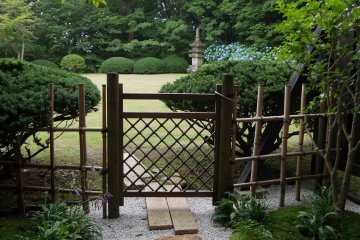 First floor pathway from the room to the garden. Very private and visually balanced.