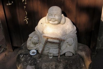 Hotei figurine