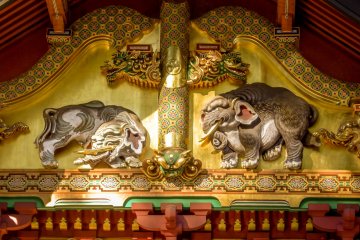 One of Toshougu`s most famous carvings is the Sozonozou (imagined elephant), because the carver had never actually seen a real life elephant