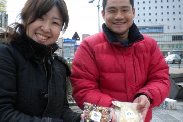 Douhounie memamerkan beberapa kacang heirloom mereka