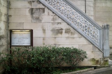 Stairs from the street leading to the main prayer hall