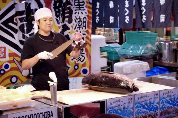 Explaining tuna grading system