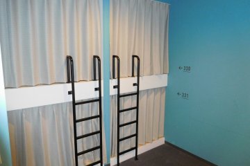 Capsule bunks
