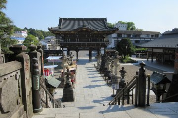 The entrance of Naritasan