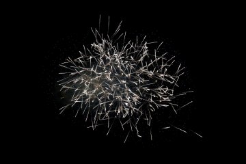 New styles can be seen at the Tsuchiura Fireworks Competition