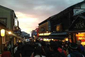 Crowd on the way back from the temple