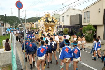 On the way to the shrine