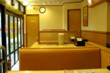 In the cafe I was alone, too!