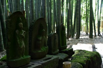 Patung Jizo lainnya
