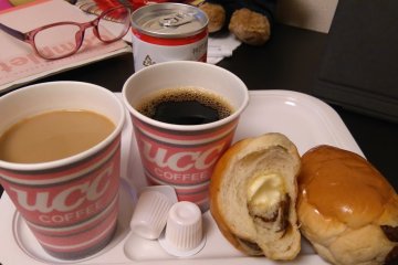 Set sarapan yang menyenangkan