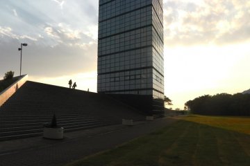 Set in Chiba Port Park, with a nice waterfront