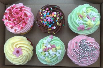 Lola's Cupcakes [Closed]