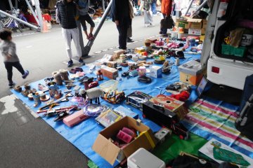 A selection of odd housewares