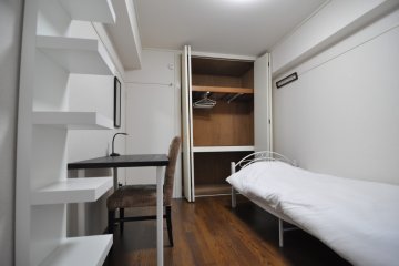 3rd floor apartment bedroom