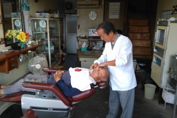 Barber in Muroto