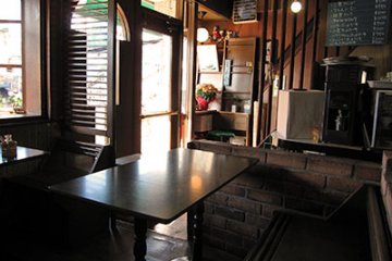 Sanai's relaxing old-style interior