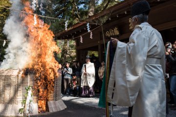 I found out about this fire festival from NHK
