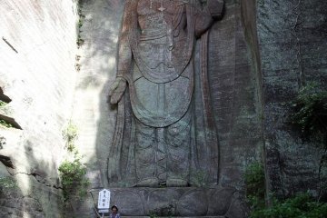 Hyaku-shaku Kannon