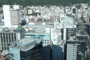 The busy central Sannomiya district