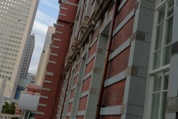 Side view of the red bricks that make up the structure