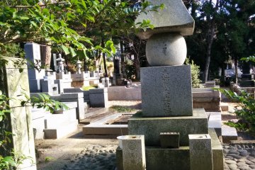 A gorinto grave