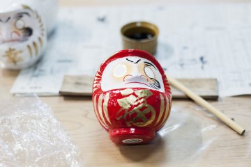 Kelas melukis Daruma