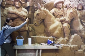 Miwa at Entrance to Sand Museum