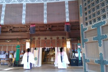 Shinto ritual at the Main Shrine 
