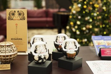 Daruma dolls, symbol of Gunma prefecture,in the lobby