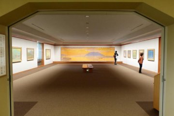 The exhibition room is wide and comfortable