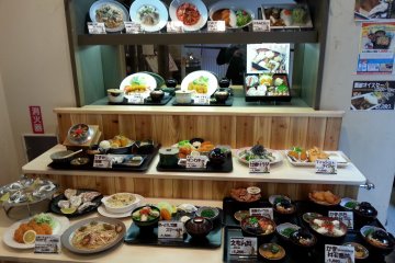 Food display outside the restaurant