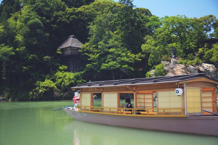 Hiji River Cruise private experience