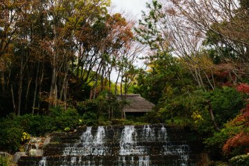 Dainiga Falls and Kinoshita House