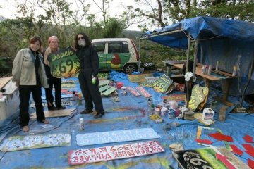 Making new Beach 69 road signs