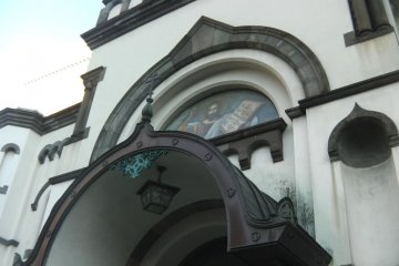 Eastern European style of design, decoration and shape