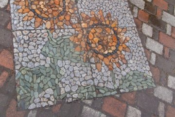 <p>Sunflower pavement</p>