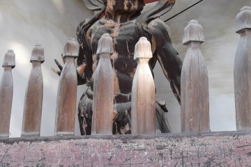 A guardian demon at the entrance to the Garan area