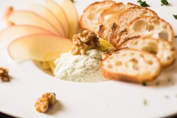 Gorgonzola Cheese with Honey Mousse