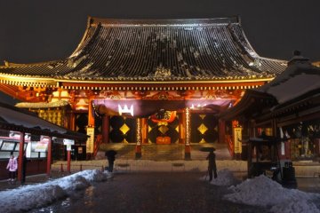 <p>Sensoji Temple, Asakusa, a couple of photographers also did show up in the photo shoot</p>