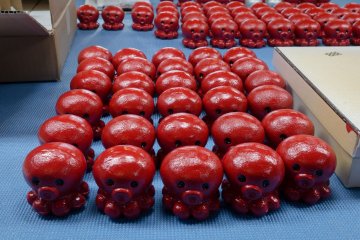 Octopus army at attention