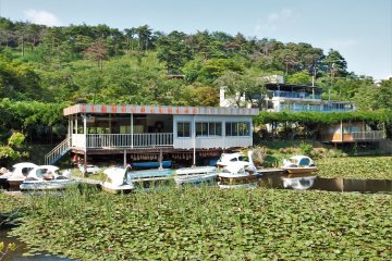 Sewa perahu: 30 menit seharga 800-1000 yen