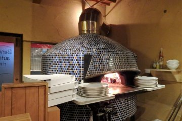 Oven pizza di Pizzeria Koma
