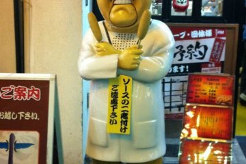 Un restaurant de kushi-katsu à Dotonbori