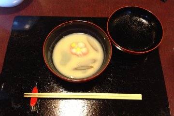 3.お椀 (Owan)