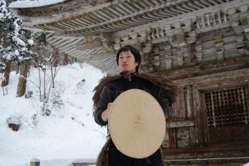Wara fashion - the hat and the coat is made from wara too