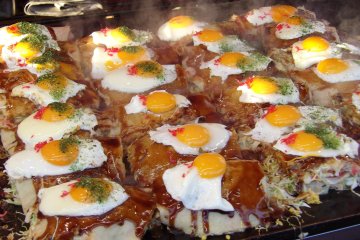 Sizzling okonomiyaki