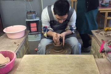 Tsukiyonoyaki Pottery