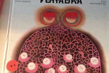 Banyak buku dalam bahasa ceko